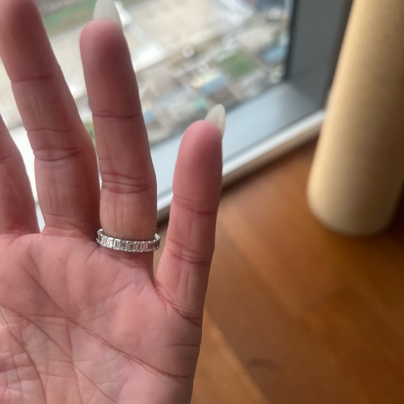 Emerald Cut Diamond Infinity Band - 2.8 carats - Picture 11 of 11